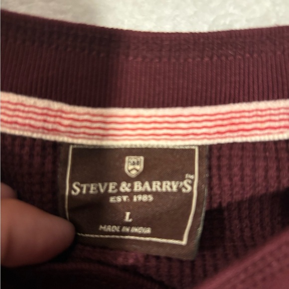Men’s Large Steve & Barry's Maroon Long Sleeve Shirt - Picture 3 of 6